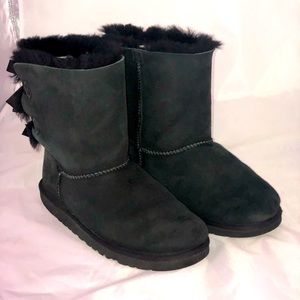 UGG Black Bow.Tie Suede Booties Women’s Size 6